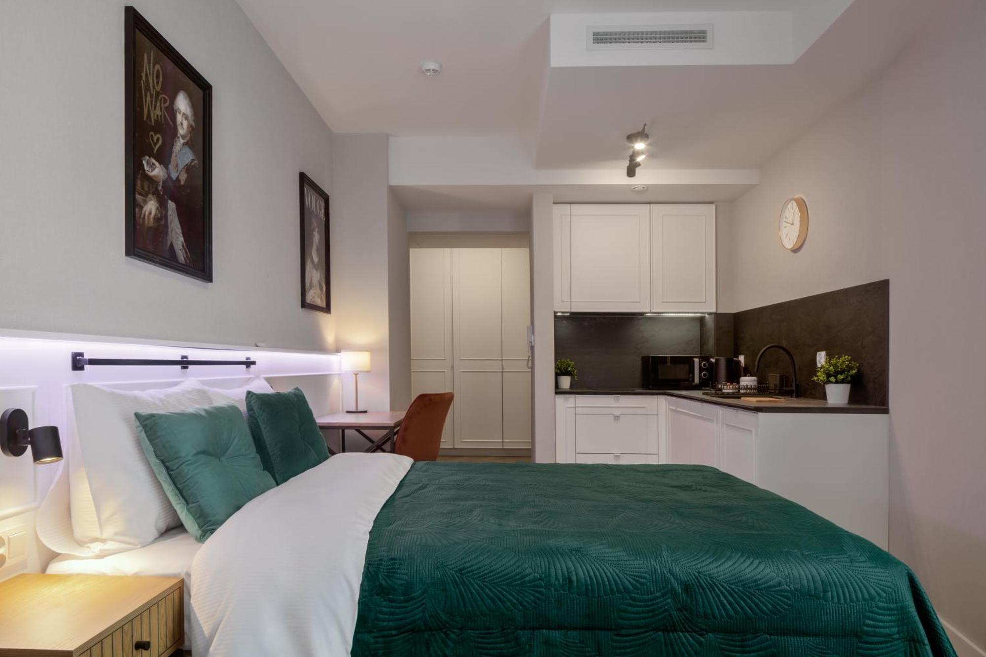 Metropolis Apartment *