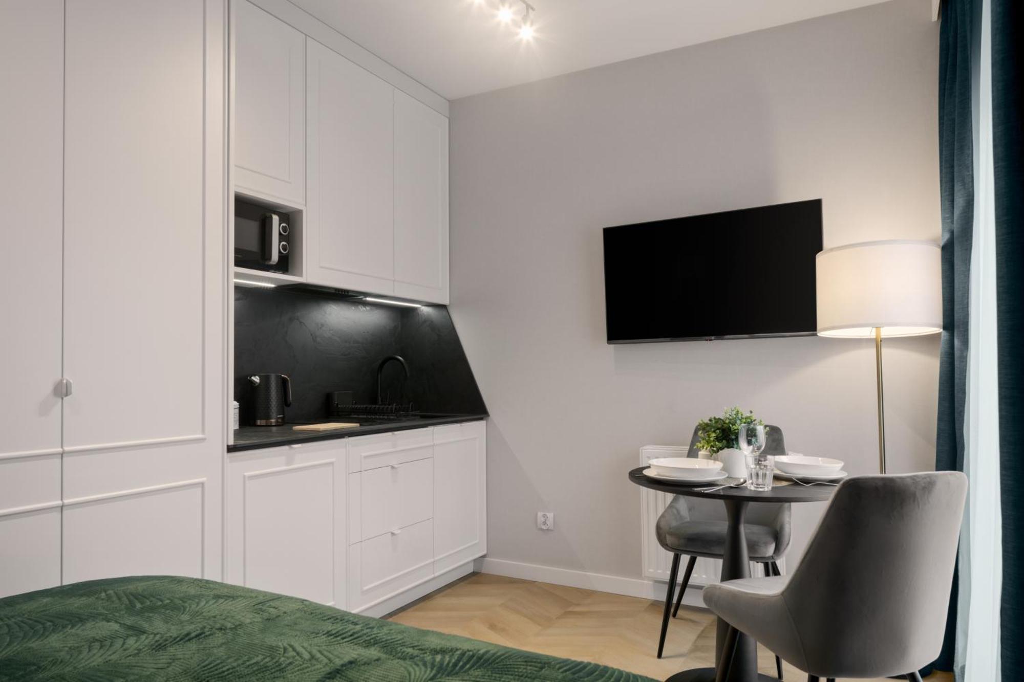 Apartment Metropolis *