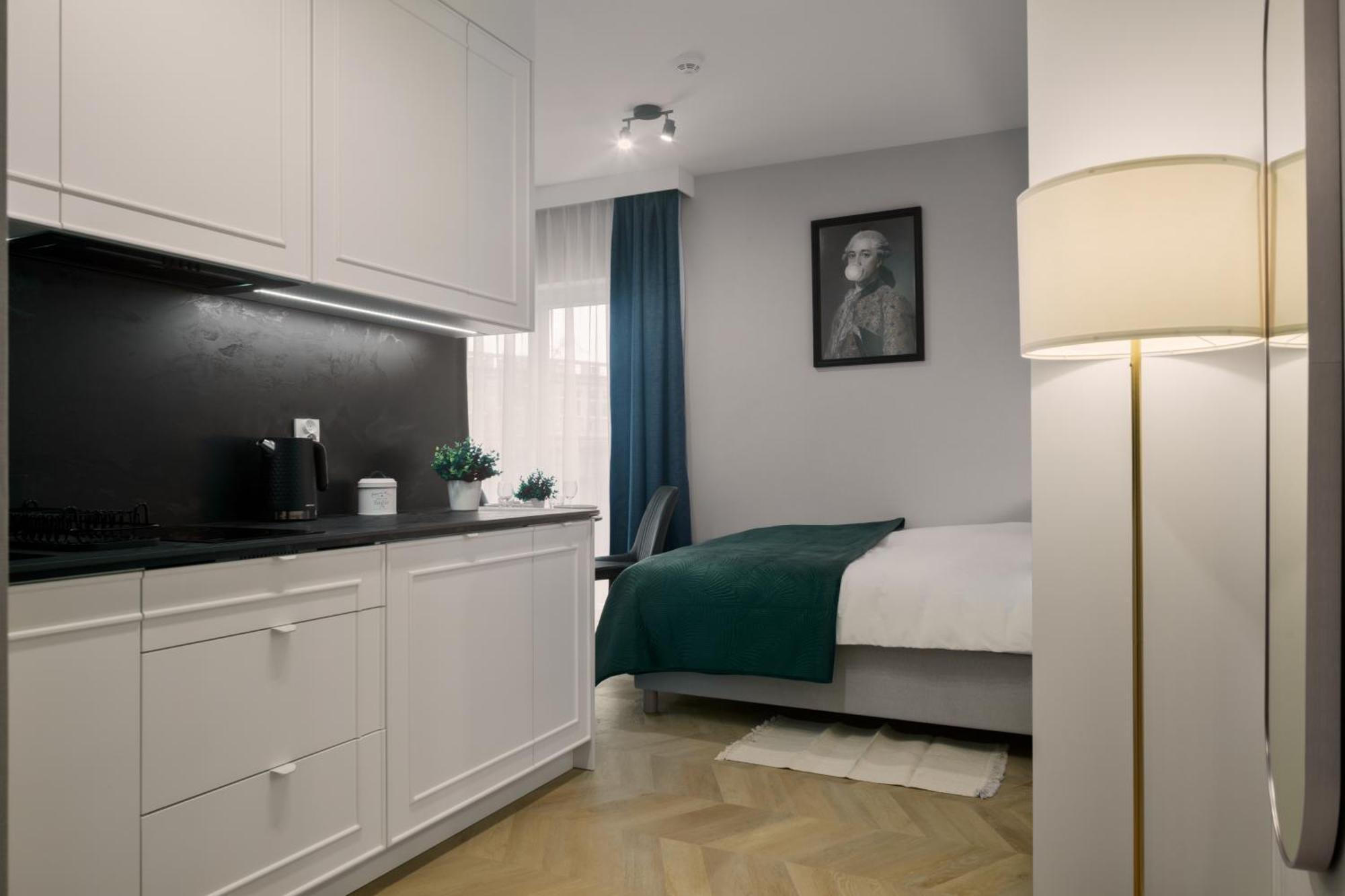 Metropolis Apartment