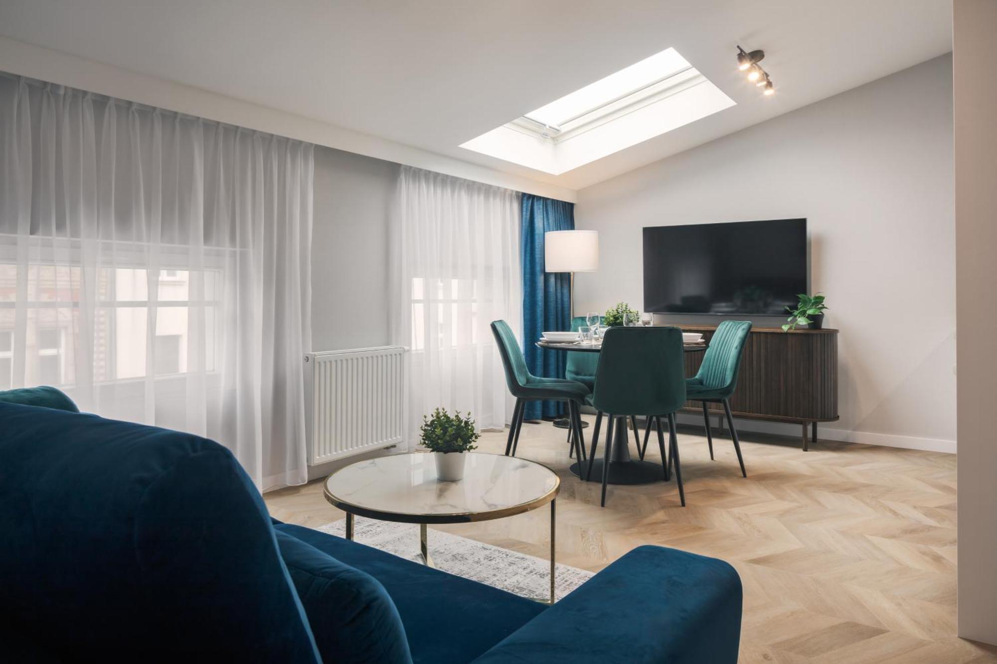 Metropolis Apartment *