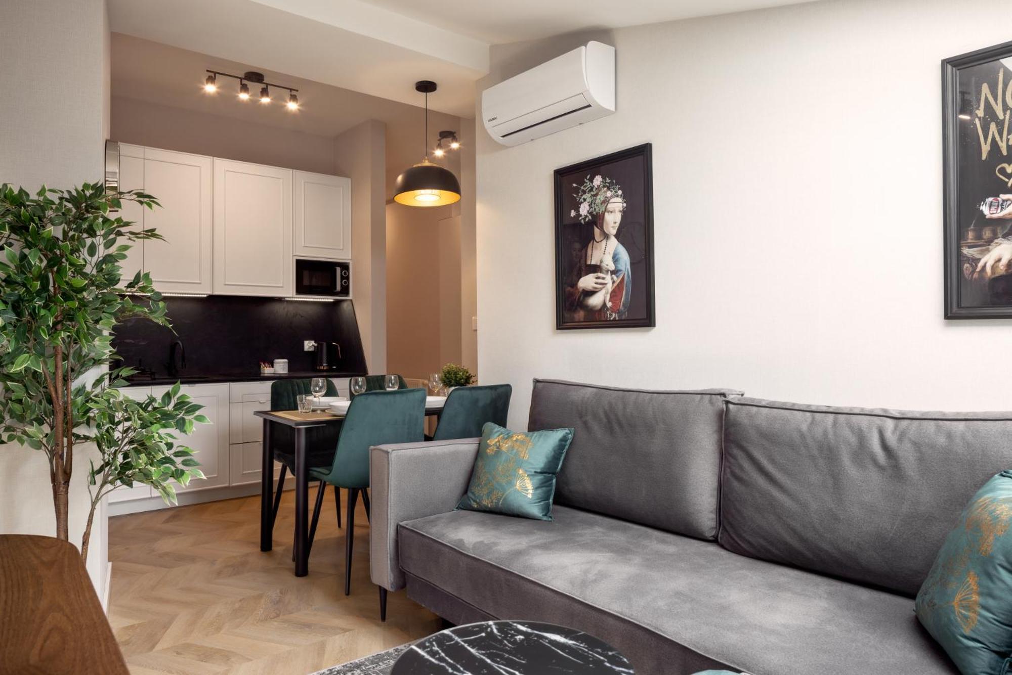 Apartment Metropolis *